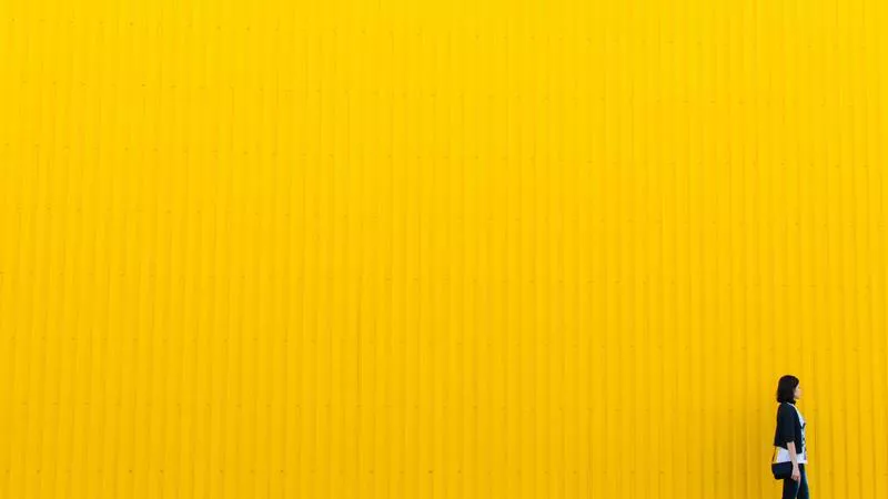 "Quái Vật Đầm Lầy": Trào Lưu Làm Đẹp Kỳ Quặc Của Gen Z Hay "Tra Tấn" Da Mặt?