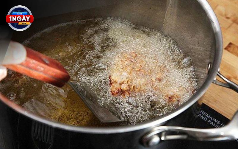 Dầu Thực Vật Tinh Luyện: 